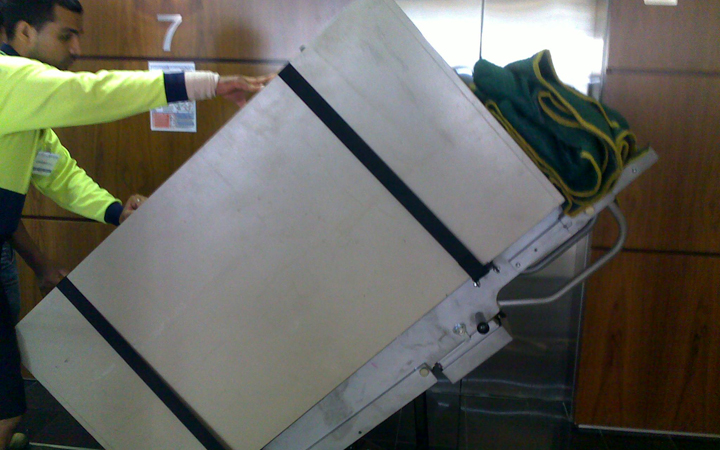 picture of moving a Safe 3